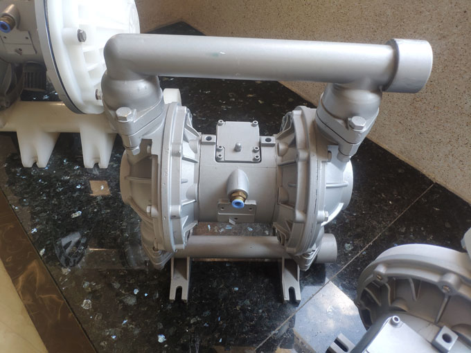 單向氣動(dòng)隔膜泵